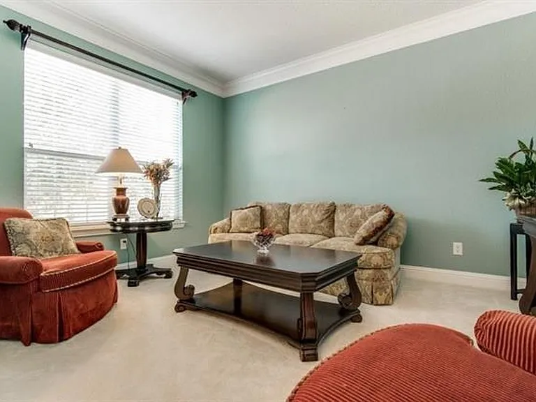 1016 Thorncliff Trl — Photo 22