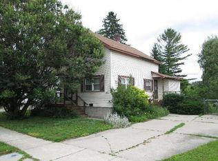 321 Beebe St, Alpena, MI 49707