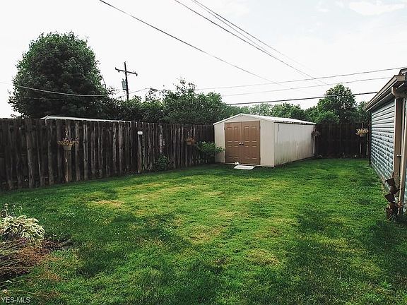 5th image of 13512 Zaremba Dr