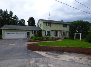 3 Willow St, Hudson, NH 03051