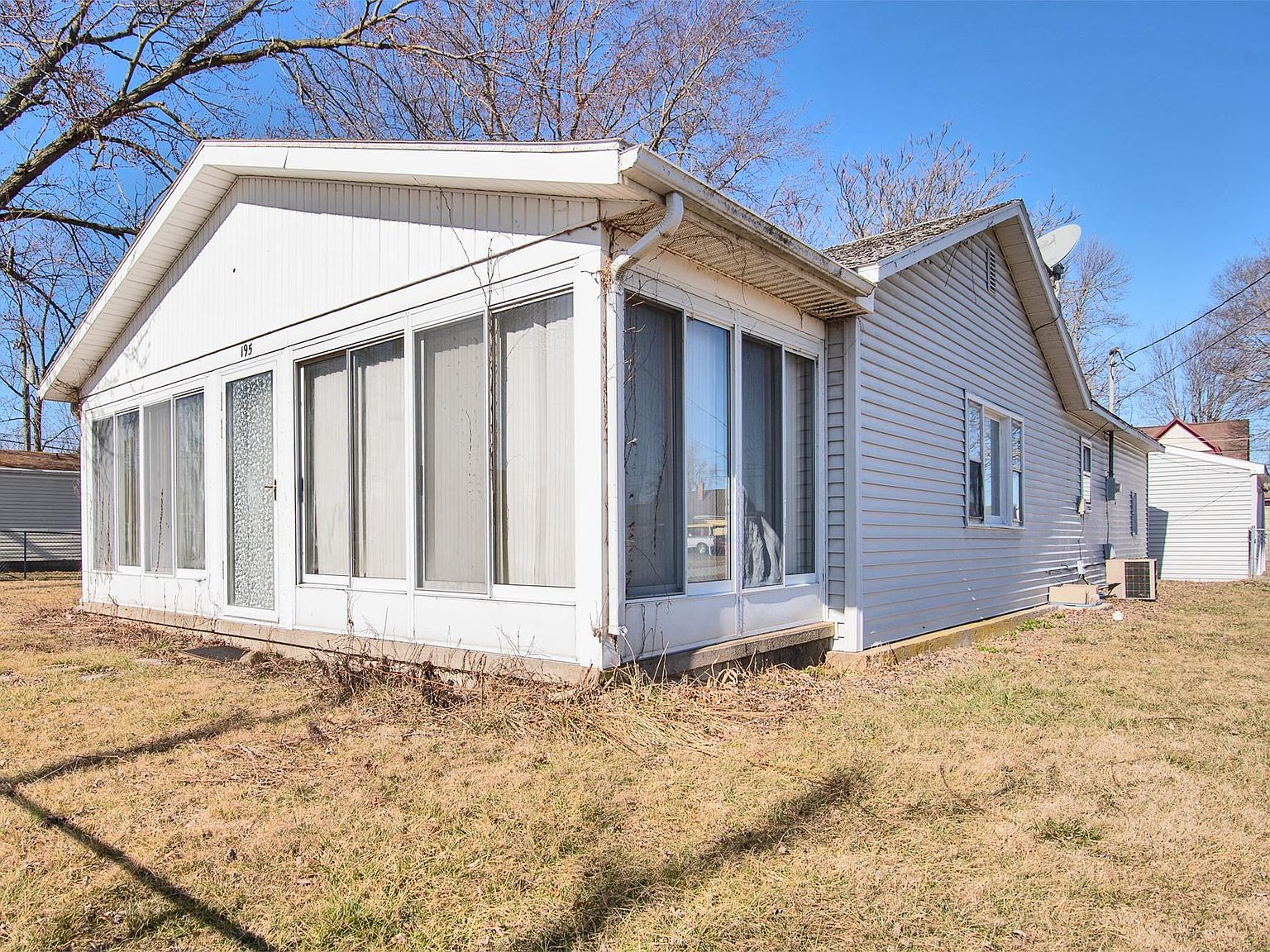 195 E Maple St, Pennville, IN 47369 Zillow