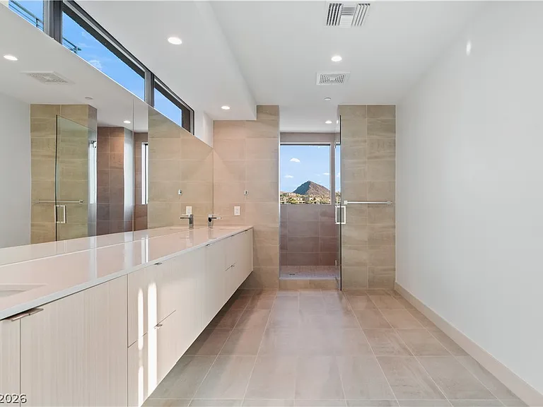 66 Lakefront Dr — Photo 34