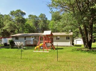 10392 N Leisure Dr, Hazelhurst, WI 54531