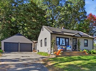 39 Birchwood Rd, Southwick, MA 01077