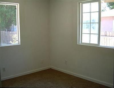 4th image of 3231 42nd St