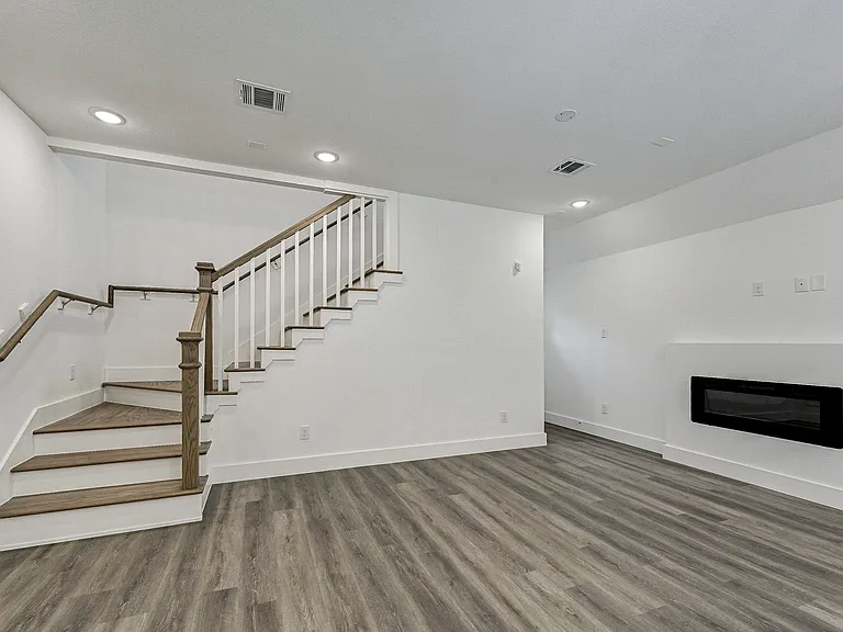5124 Gold St #B — Photo 5