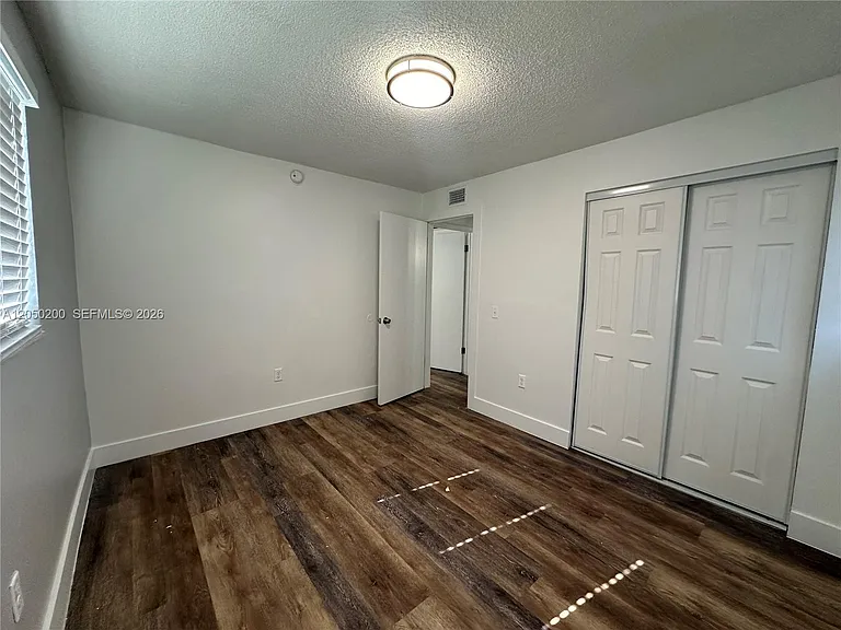529 SW 4th St #301 — Photo 26