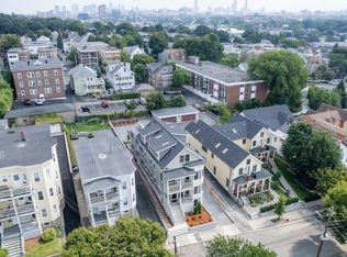 33 Porter St #2, Somerville, MA 02143