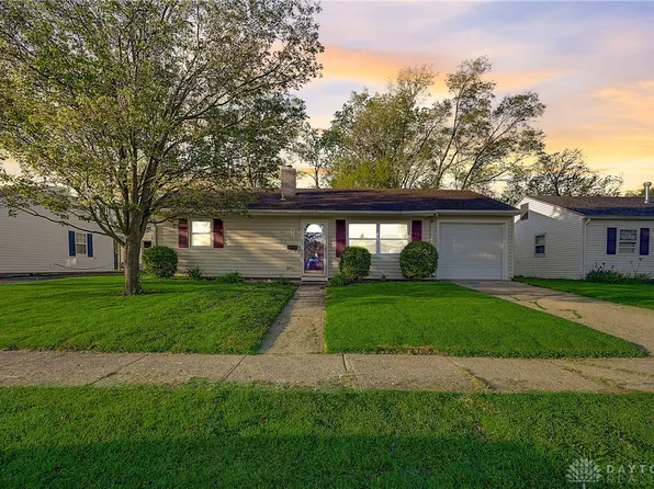 216 Redbank Dr, Fairborn, OH 45324