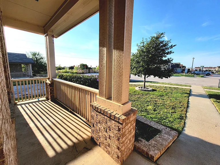4805 Mohawk Dr — Photo 5