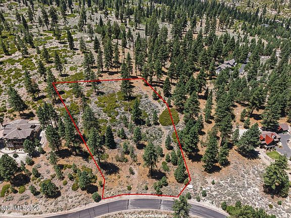 4th image of 490 Natures Edge Rd