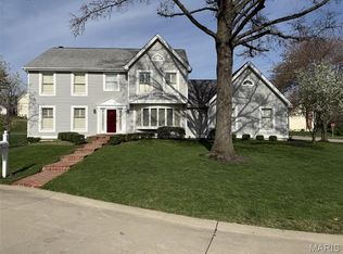 405 Seven Gables Ct, Chesterfield, MO 63017