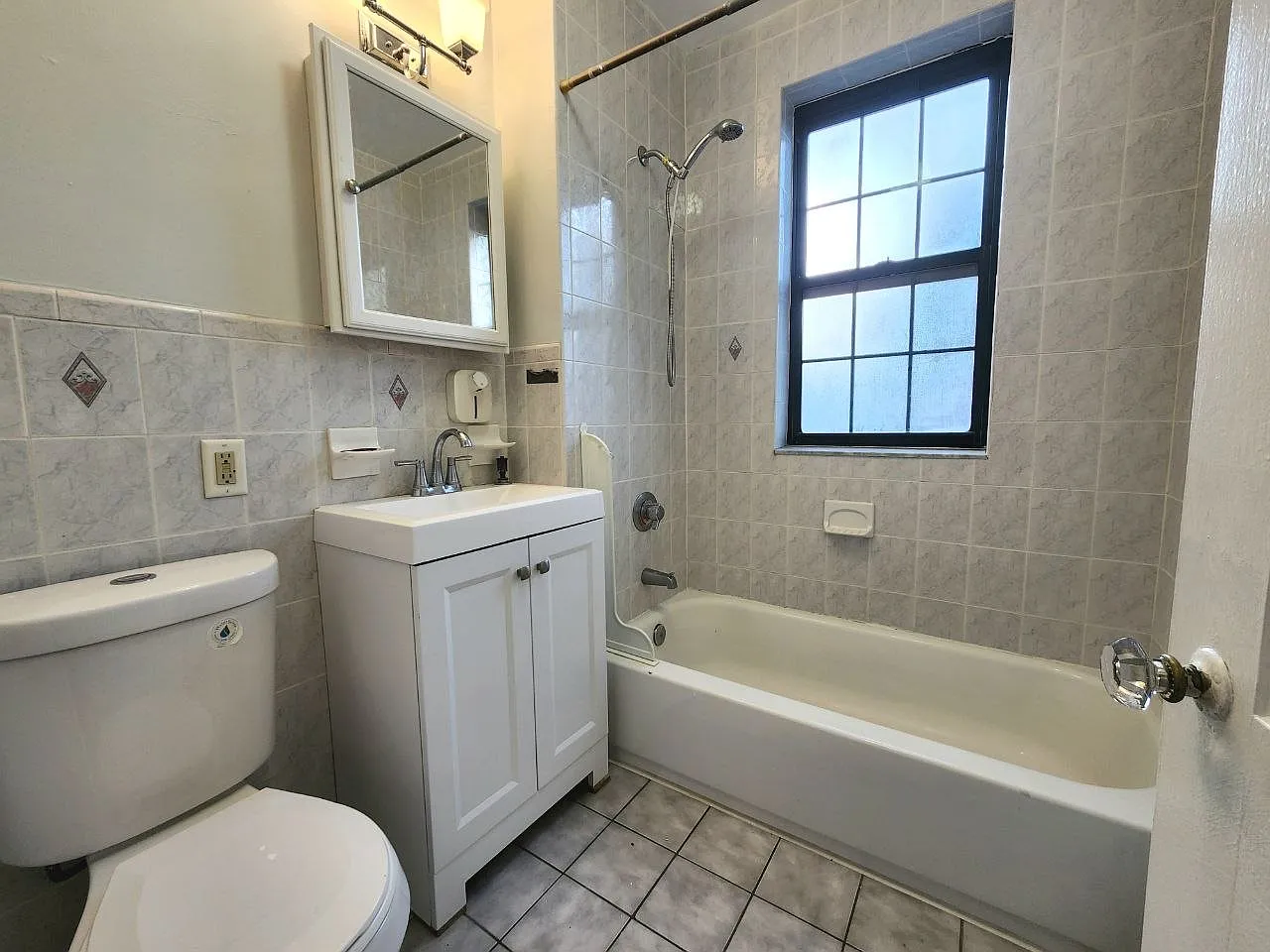 2 bed, 600 sqft, $1,450 — Photo 4