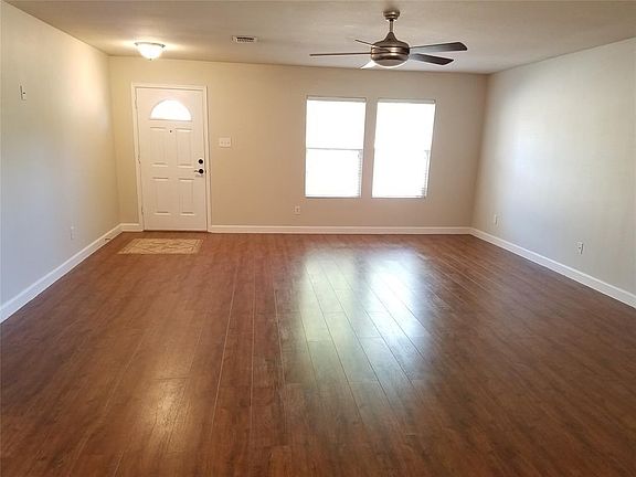 3rd image of 3025 Lipizzan Dr