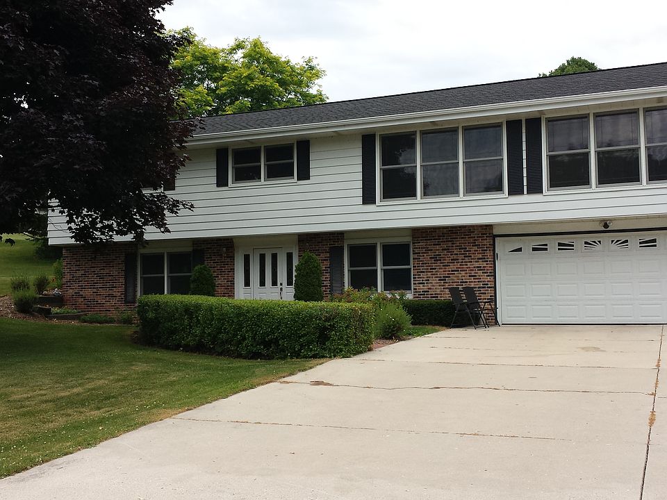 1st image of Linda Ln