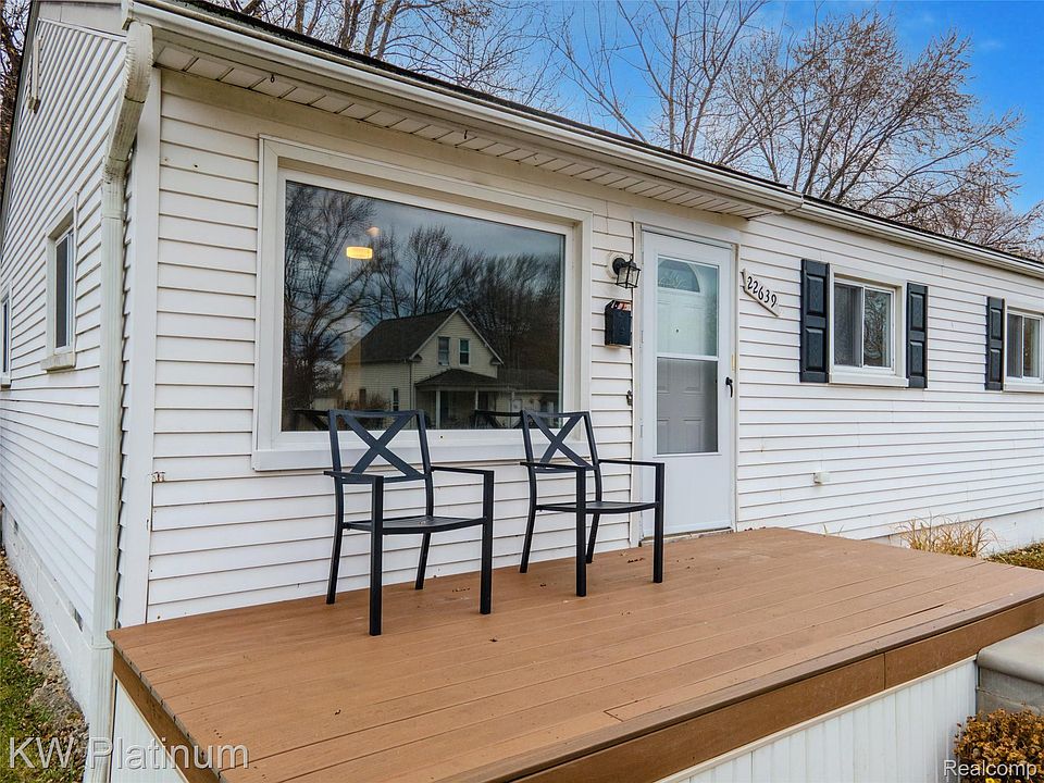 1st image of 22639 Stephens St