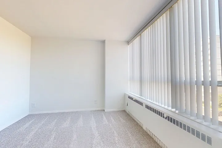 Lake Meadows Apartments — Photo 145