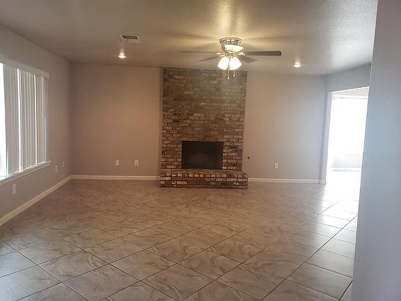 2nd image of 3323 W Sunnyside Ave