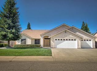 5935 Beaumont Dr, Redding, CA 96003