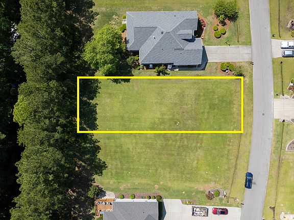 5th image of 197 Ravennaside Drive NW