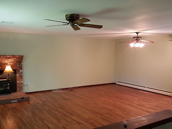 2nd image of 69 Babylon Dr