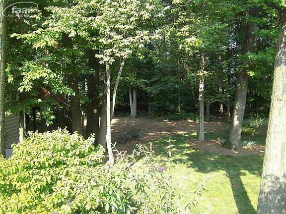 5th image of 5857 Westwood Dr