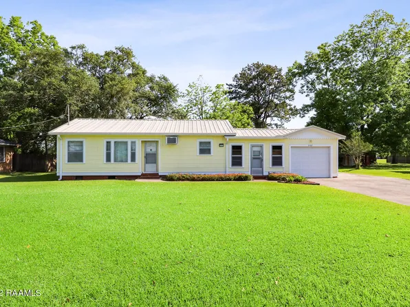 2707 Charity St, Abbeville, LA 70510