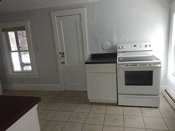 4th image of 405 Main St APT C