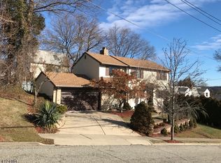 210 Bogert St, Totowa, NJ 07512