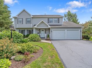 5086 Stagecoach Rd, Camillus, NY 13031