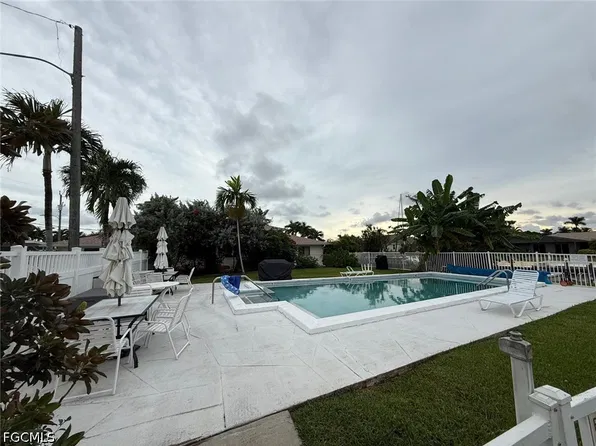 4802 Tudor Dr APT 205, Cape Coral, FL 33904