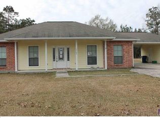 19785 Perrilloux Rd, Livingston, LA 70754