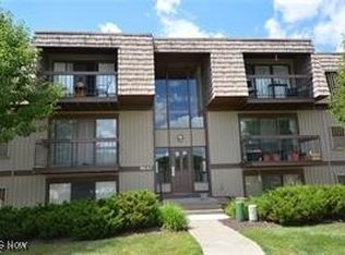 9640 Cove Dr #A27, North Royalton, OH