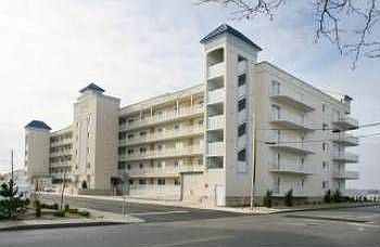 1st image of 1000 Edgewater Ave
