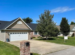 3205 Mustang Ct, Herrin, IL 62948