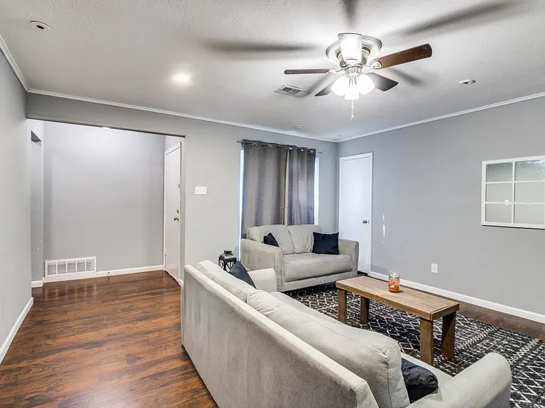 9645 Limestone Dr — Photo 3