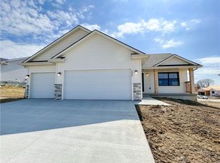 2006 Waller Ave, Norwalk, IA 50211