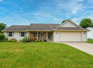 2957 Belle Plane Rd, Green Bay, WI 54313