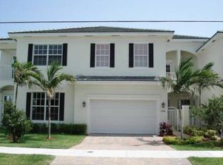 1752 NE 12th St, Fort Lauderdale, FL 33304