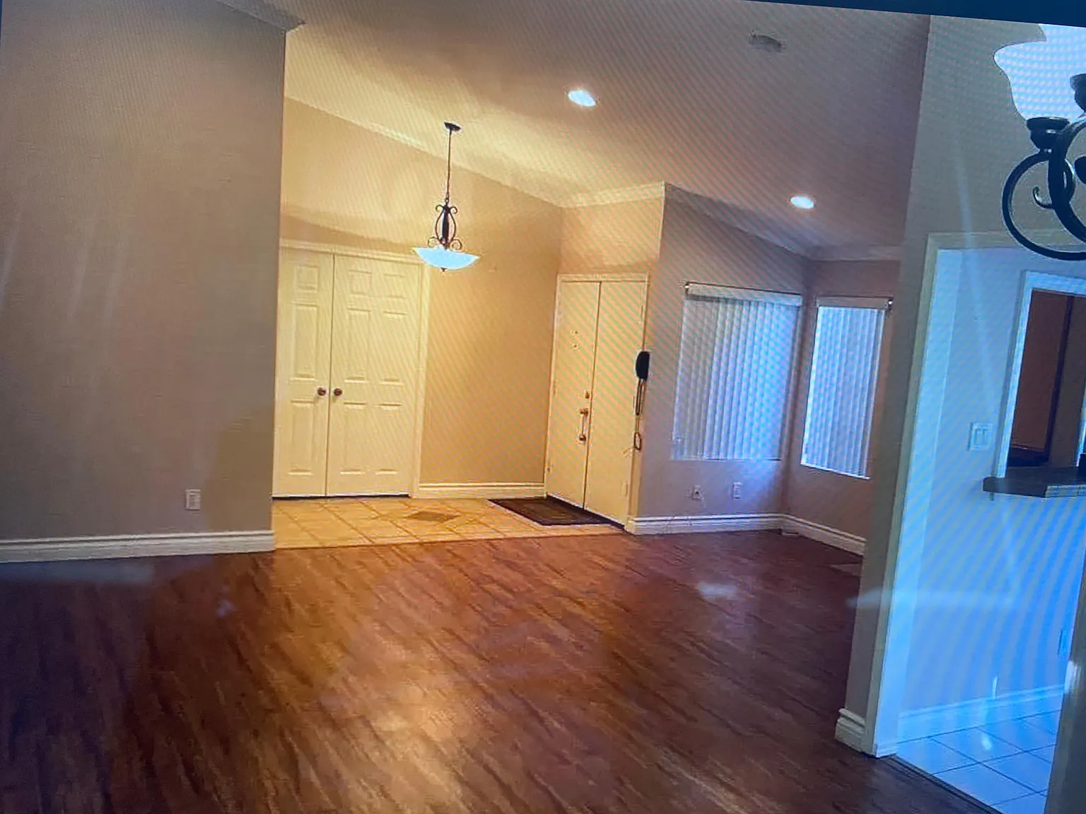 3 bed, 1398 sqft, $3,800 — Photo 3