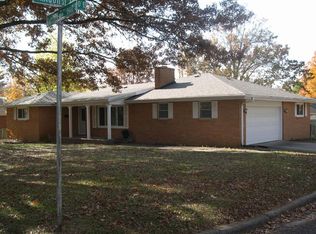 2417 S Barcliff Ave, Springfield, MO 65804