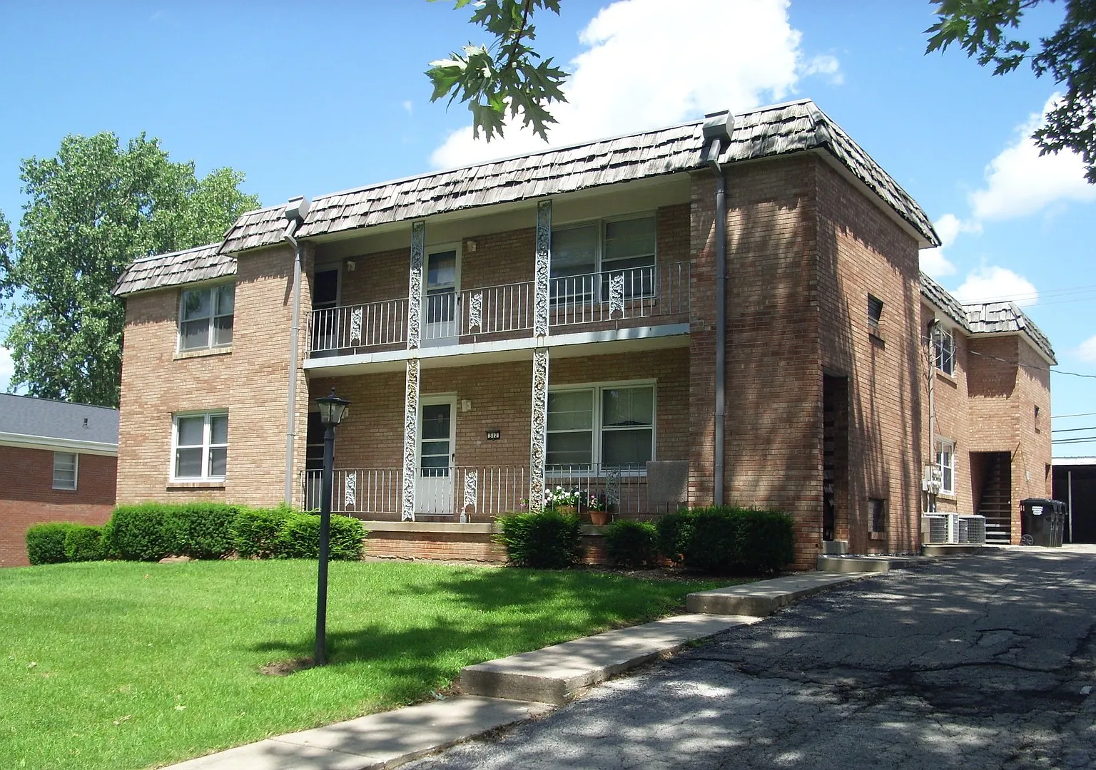 Mecherle Drive Apartments — Photo 2