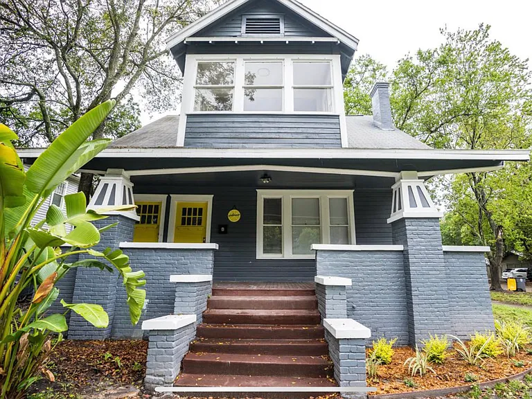 2203 Myra St #A — Photo 8