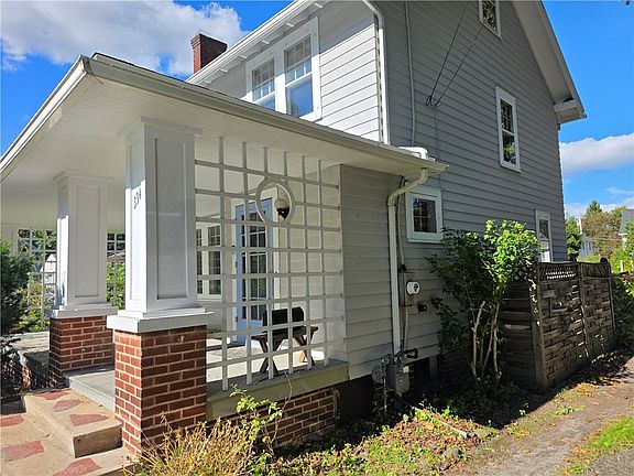 4th image of 334 Fairport Rd