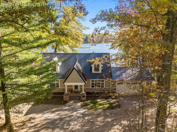 506 McLachlan Point, Evart, MI 49631
