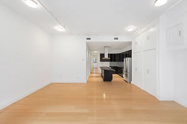 Rented by Compass | media 14