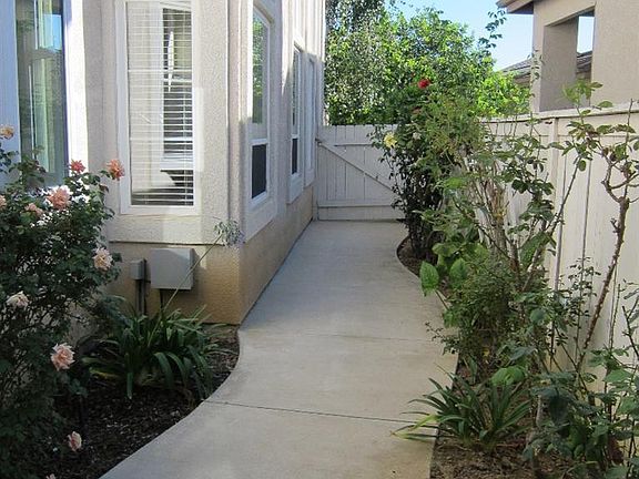 5th image of 3131 Foxtail Ct