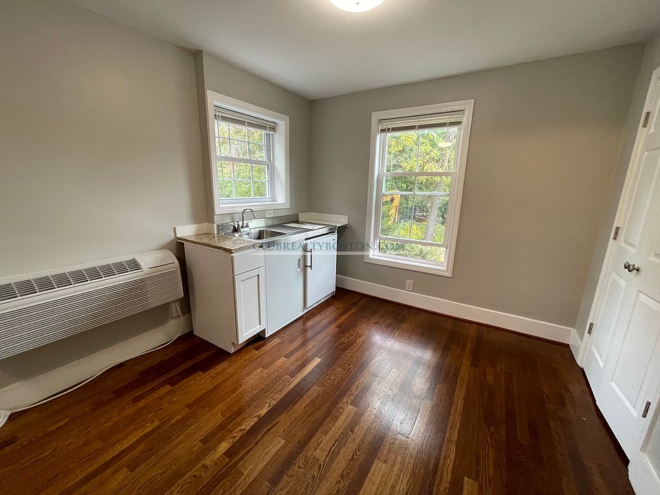 67 Loker St Wayland, MA, 01778 Apartments for Rent Zillow