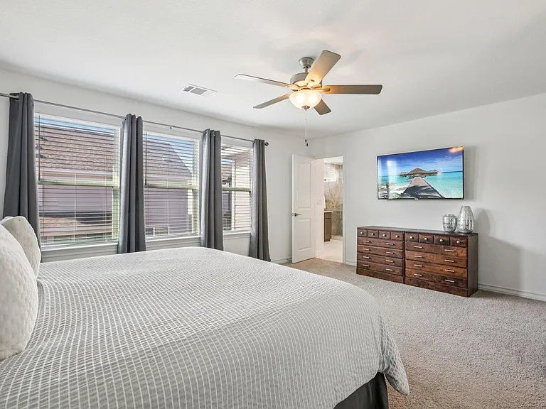 2903 Bronx Dr — Photo 24