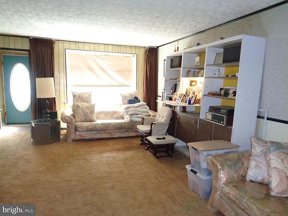 3rd image of 7233 Limekiln Pike